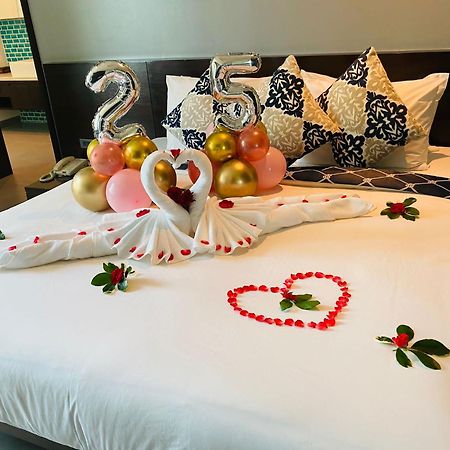 Karon Sea View Beach Apartment 외부 사진